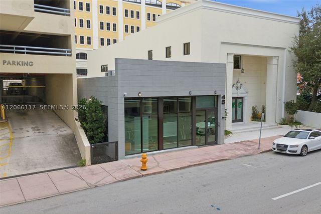 45 Valencia Ave, Coral Gables, FL 33134