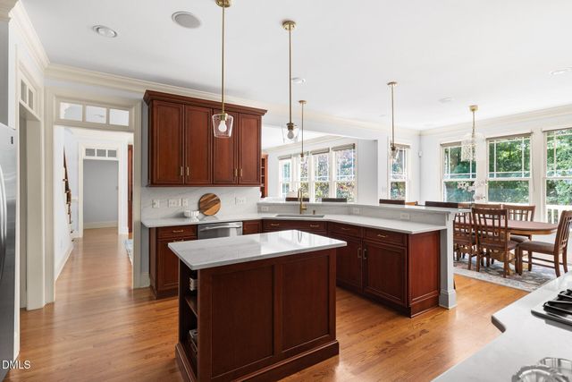105 Woodland Ridge Court, Cary, NC 27519