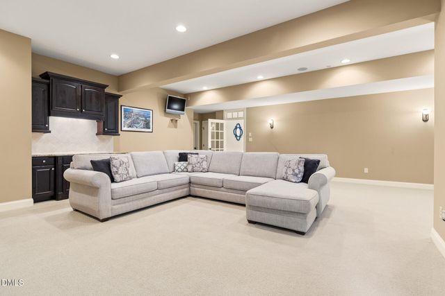 105 Woodland Ridge Court, Cary, NC 27519