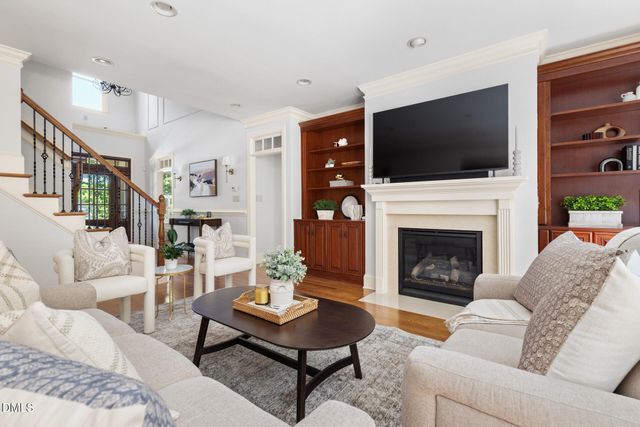 105 Woodland Ridge Court, Cary, NC 27519