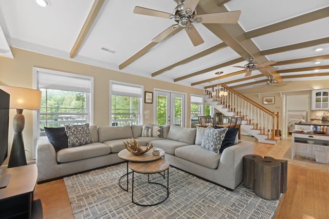 1112 Groover Road, Spring City, TN 37381