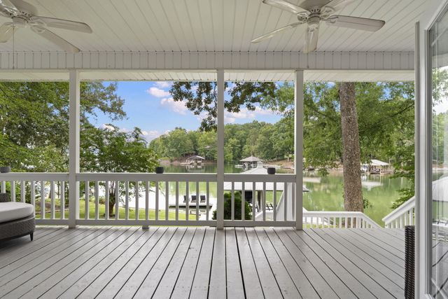 1112 Groover Road, Spring City, TN 37381