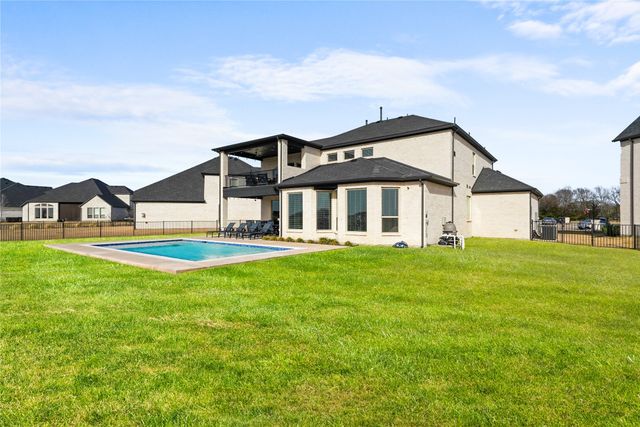 2115 Maddox Court, Heath, TX 75126