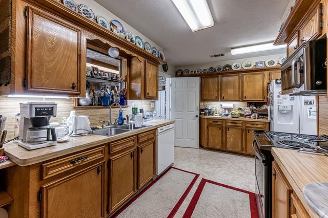 46 Point Loop, Huntsville, TX 77320