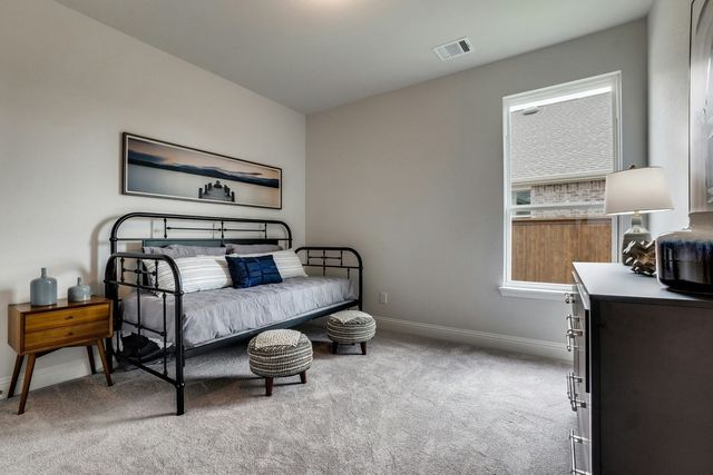 721 Stone Eagle Drive, Azle, TX 76020