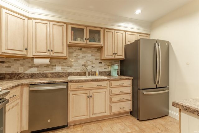 790 Senate Avenue, Evansville, IN 47711