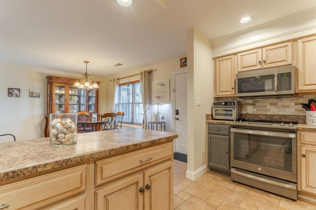 790 Senate Avenue, Evansville, IN 47711