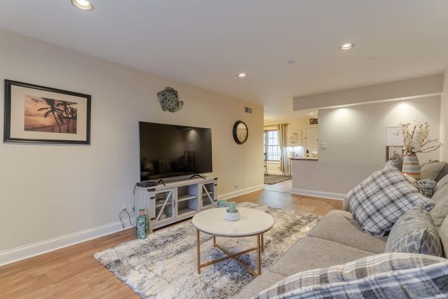 790 Senate Avenue, Evansville, IN 47711