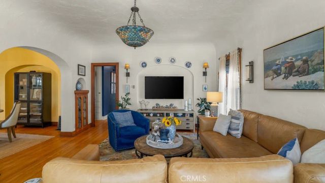 3475 Cerritos Avenue, Long Beach, CA 90807