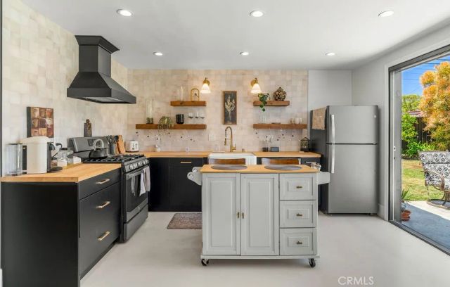 3475 Cerritos Avenue, Long Beach, CA 90807
