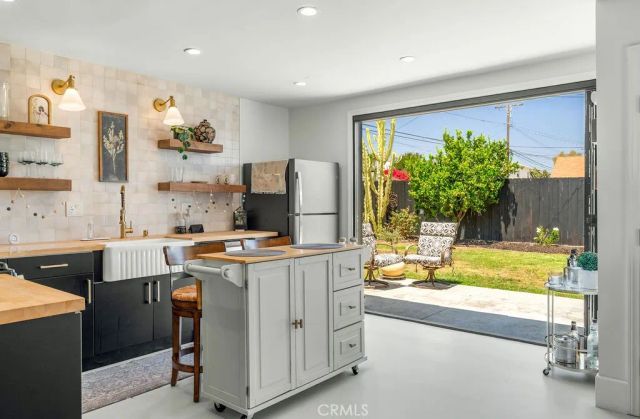 3475 Cerritos Avenue, Long Beach, CA 90807