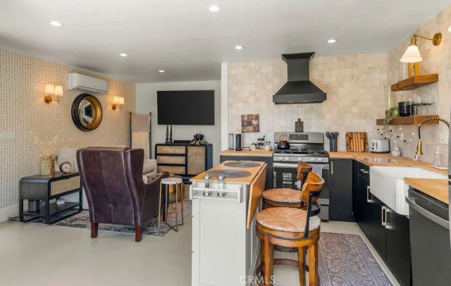 3475 Cerritos Avenue, Long Beach, CA 90807