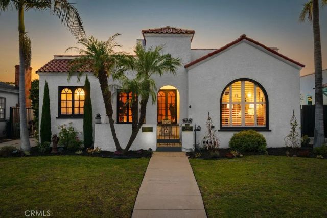 3475 Cerritos Avenue, Long Beach, CA 90807