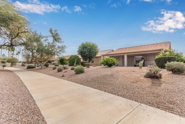 8928 E INDIANA Avenue, Sun Lakes, AZ 85248