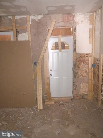 504 E LYNN AVE, Baltimore, MD 21223