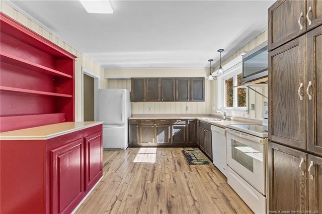 1308 Pine Knoll Drive, Spring Lake, NC 28390