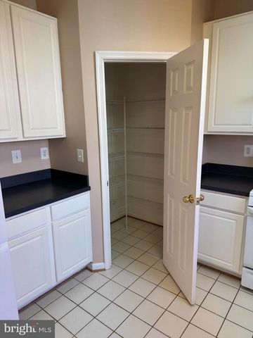 45778 PALACE TER, Sterling, VA 20166