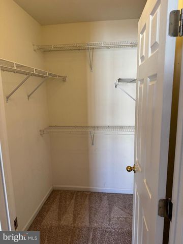 45778 PALACE TER, Sterling, VA 20166