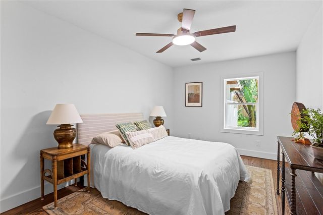 1311 E PARK CIRCLE, Tampa, FL 33604