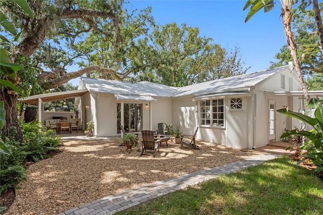 1311 E PARK CIRCLE, Tampa, FL 33604