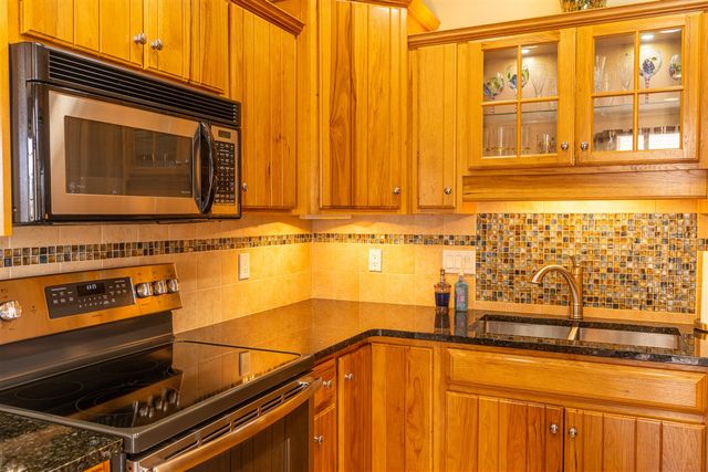 1659 E Harbour Towne Circle, Muskegon, MI 49441