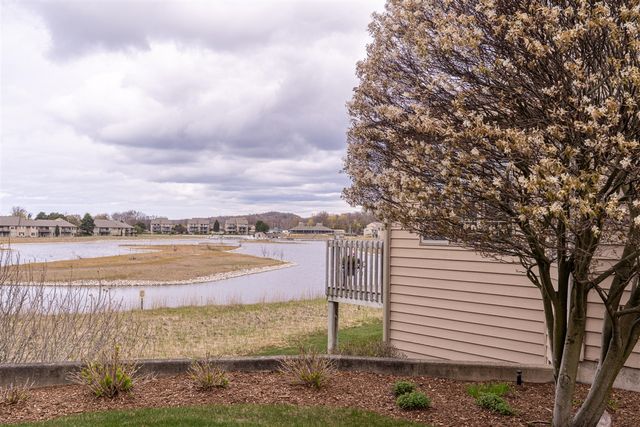 1659 E Harbour Towne Circle, Muskegon, MI 49441