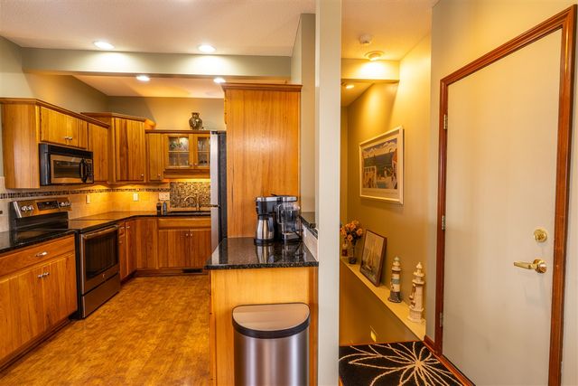 1659 E Harbour Towne Circle, Muskegon, MI 49441