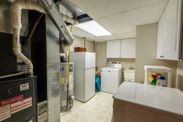 1659 E Harbour Towne Circle, Muskegon, MI 49441