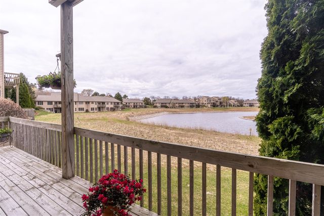 1659 E Harbour Towne Circle, Muskegon, MI 49441