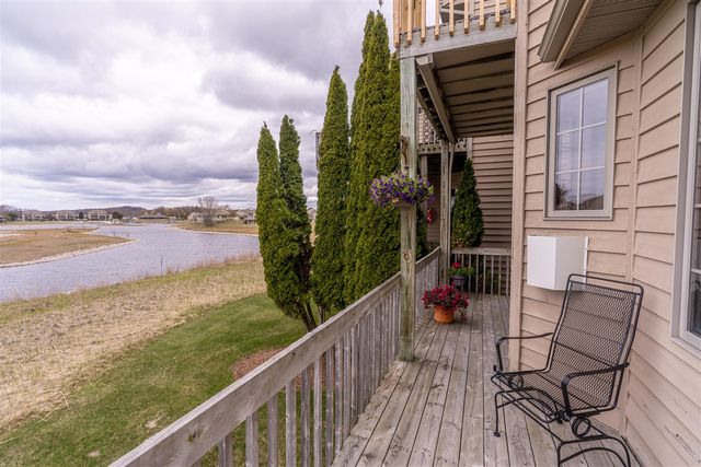 1659 E Harbour Towne Circle, Muskegon, MI 49441