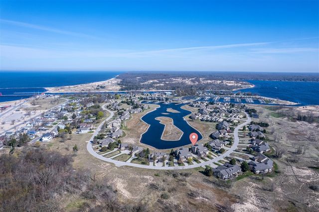 1659 E Harbour Towne Circle, Muskegon, MI 49441