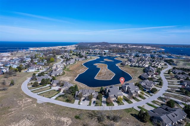 1659 E Harbour Towne Circle, Muskegon, MI 49441