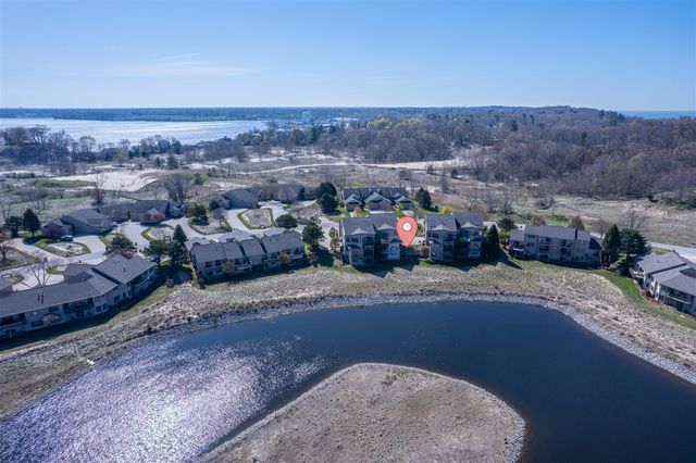 1659 E Harbour Towne Circle, Muskegon, MI 49441