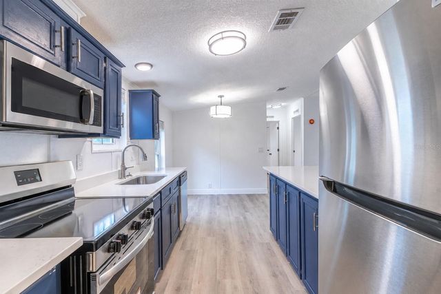 2140 TRAILSWOOD PATH, Lakeland, FL 33809
