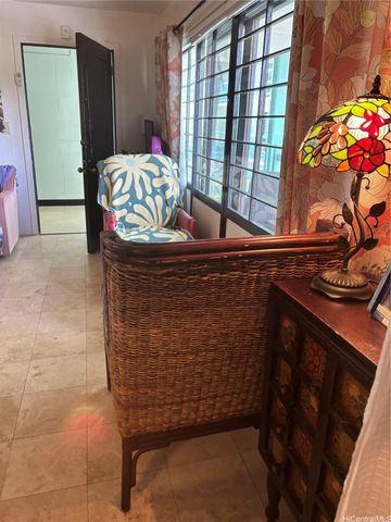 2957 Kalakaua Avenue 211, Honolulu, HI 96815
