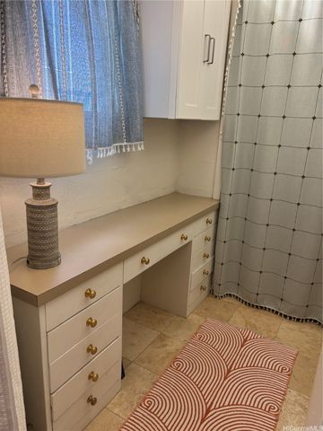 2957 Kalakaua Avenue 211, Honolulu, HI 96815