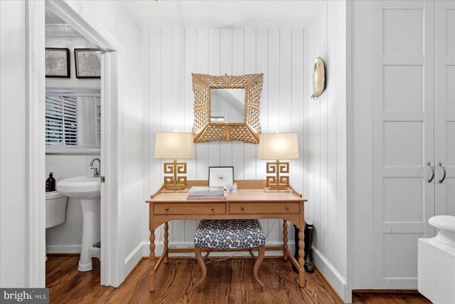 710 LIVE OAK DR, Mclean, VA 22101