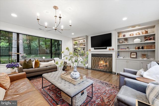 710 LIVE OAK DR, Mclean, VA 22101