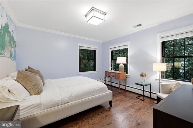 710 LIVE OAK DR, Mclean, VA 22101
