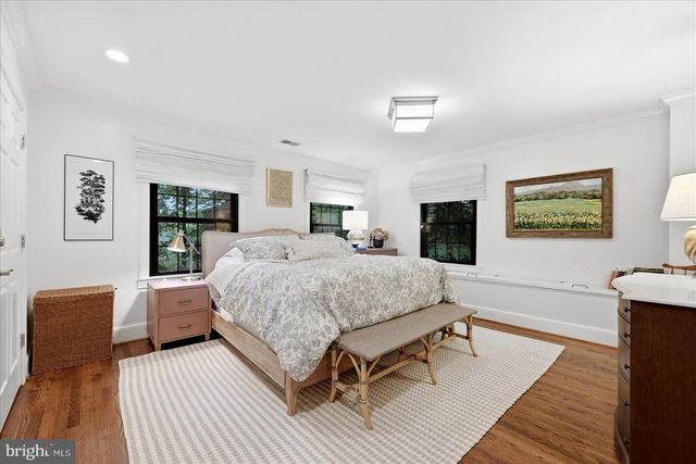 710 LIVE OAK DR, Mclean, VA 22101