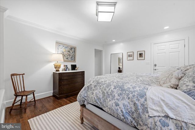 710 LIVE OAK DR, Mclean, VA 22101