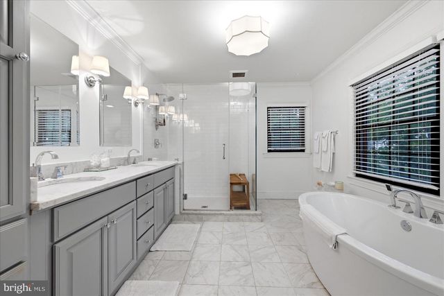 710 LIVE OAK DR, Mclean, VA 22101