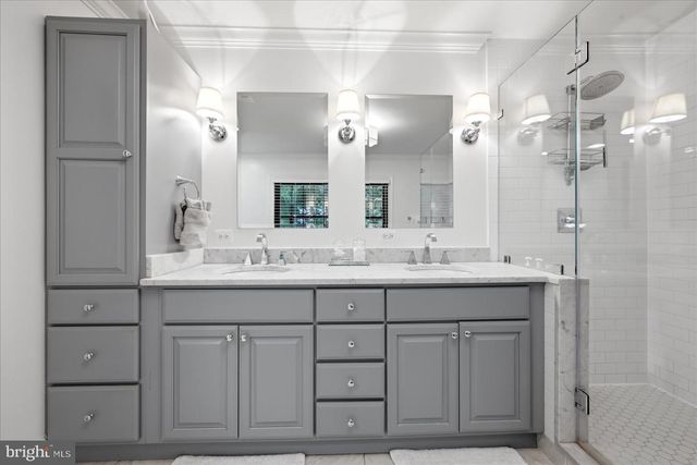 710 LIVE OAK DR, Mclean, VA 22101