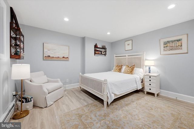 710 LIVE OAK DR, Mclean, VA 22101