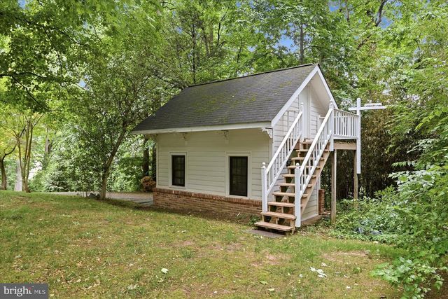 710 LIVE OAK DR, Mclean, VA 22101