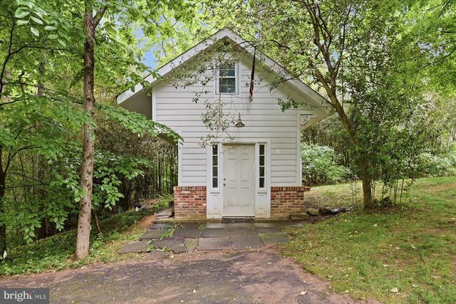710 LIVE OAK DR, Mclean, VA 22101