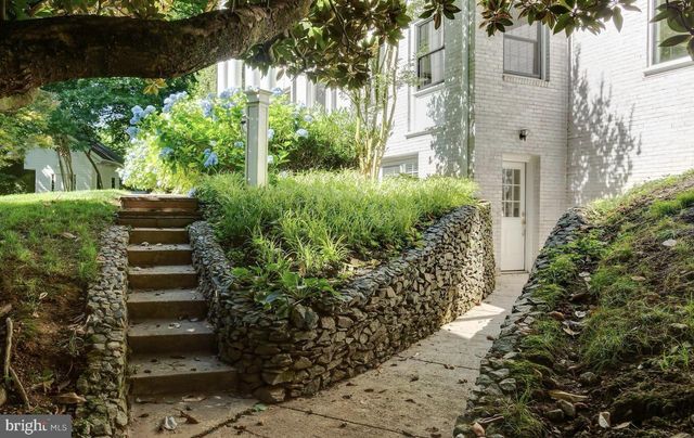 710 LIVE OAK DR, Mclean, VA 22101