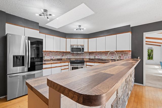 4 Quisto Circle, Hot Springs Village, AR 71909