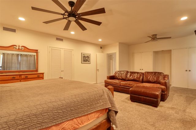 610 W Park Avenue, Weatherford, TX 76086