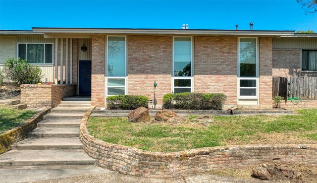 610 W Park Avenue, Weatherford, TX 76086